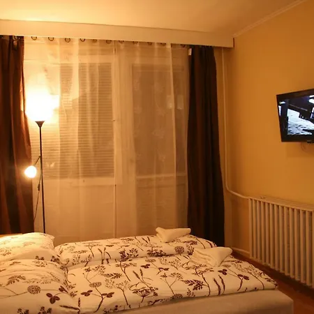 Margaret Bridge Studio * Budapest